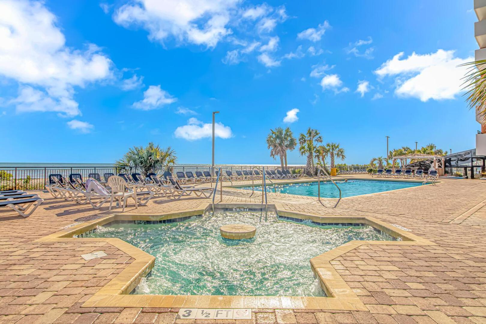 Oceanview 1 Bedroom Suite Landmark Resort 548 Perfect For A Couple Or Party Of 4 미를 비치 외부 사진